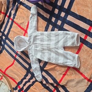 Old Navy Fleece Jumpsuit. Size: 12-18.